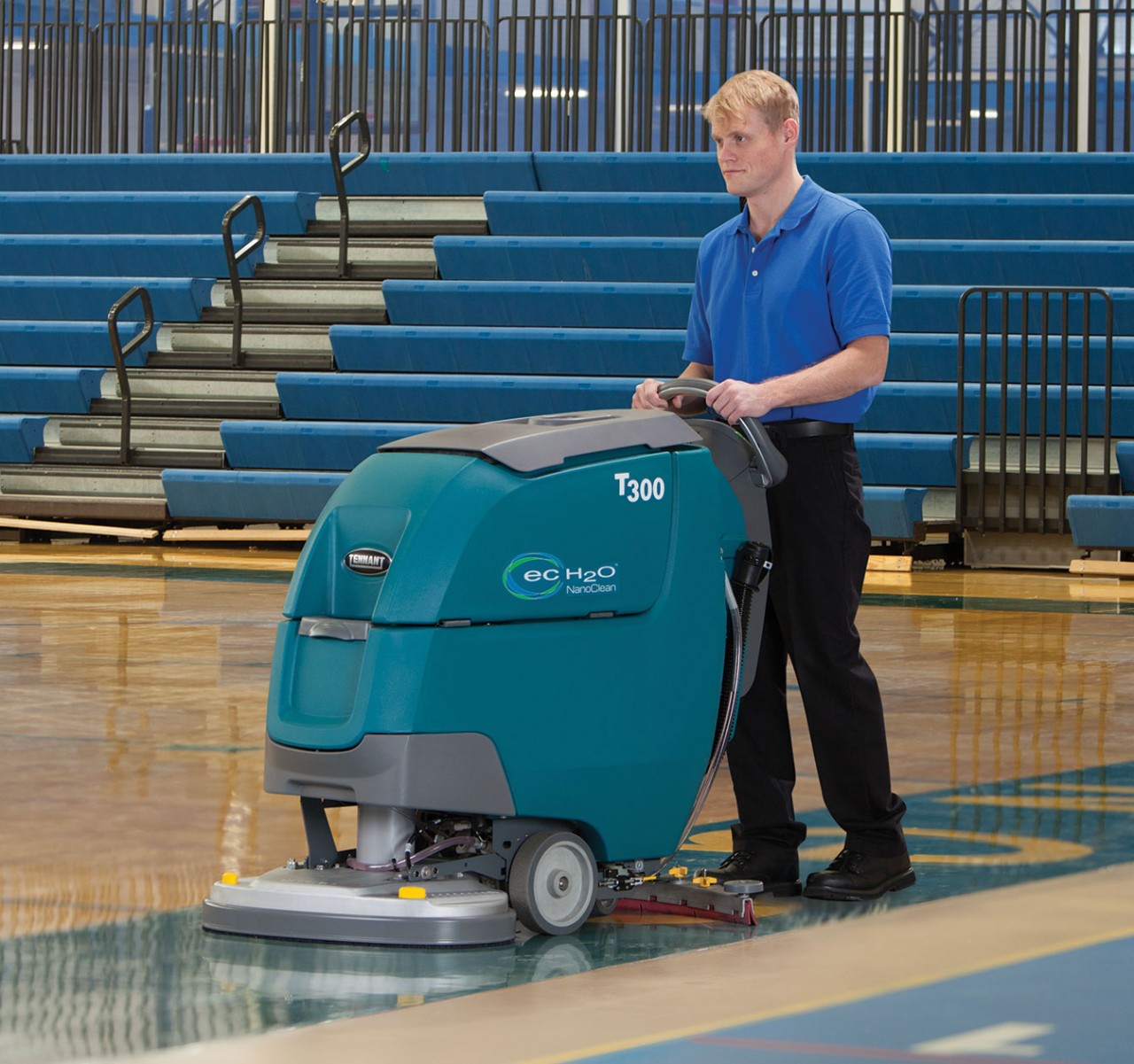 Tennant T300 Scrubber Tennant T300 Scrubber